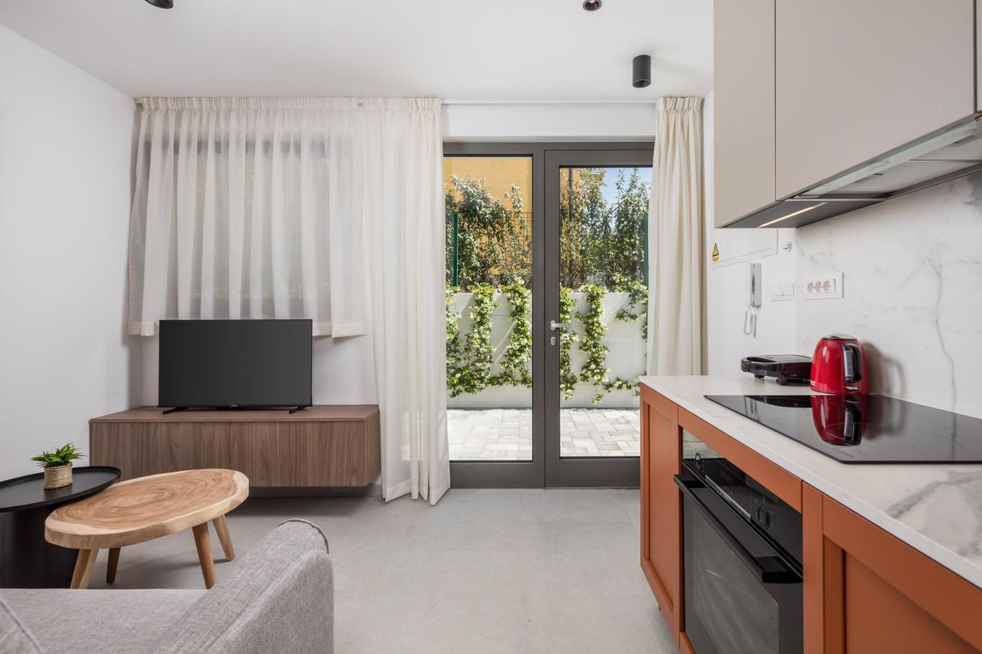 Apartmani Vila Mara M 1 Heated Pool Omišalj Exterior foto